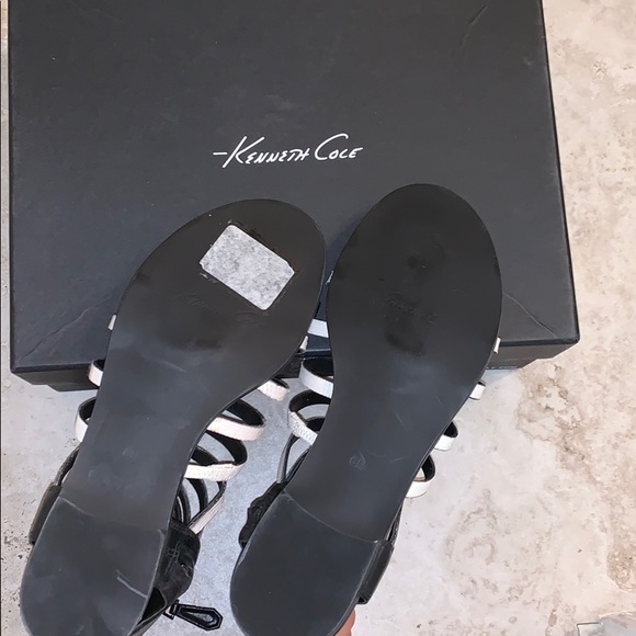 KENNETH COLE | gladiator sandals - Picture 4 of 4